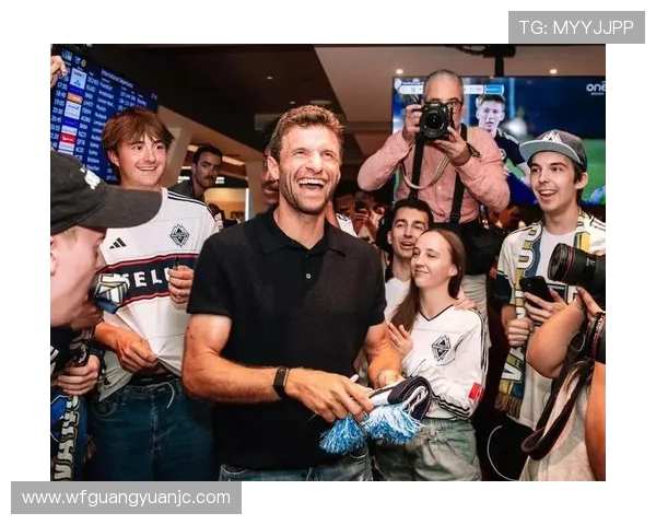 穆勒分享全队合照激励士气美职联总决赛倒计时五天